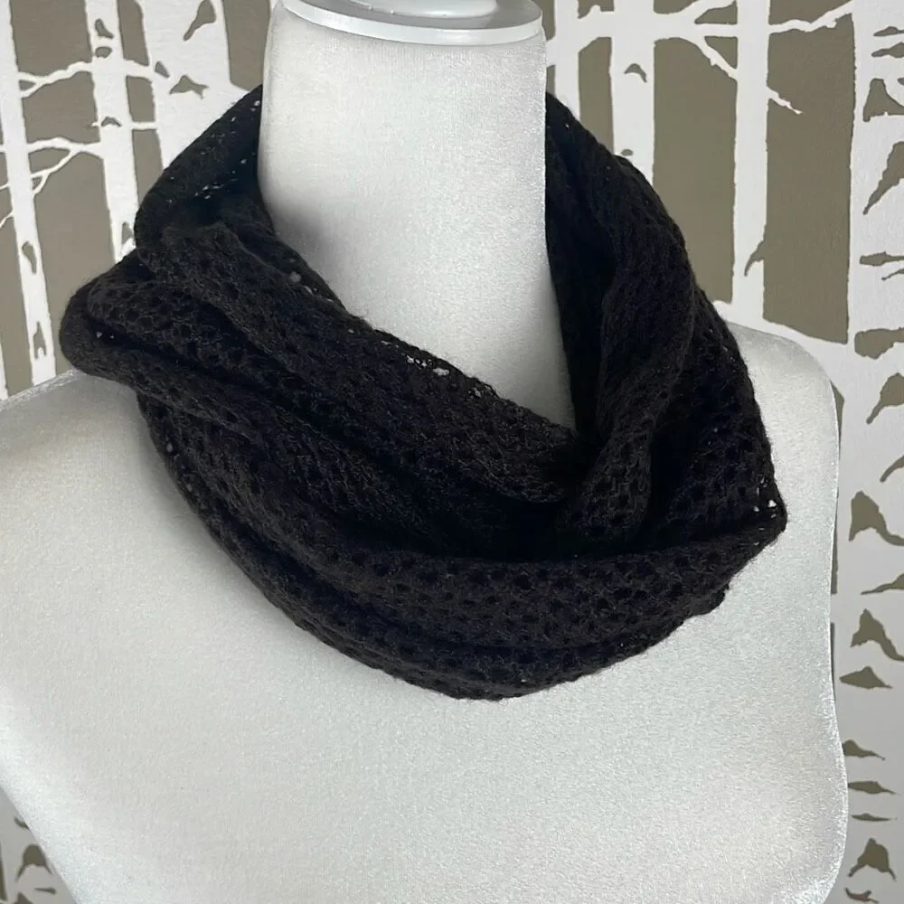 NWT Chocolate Brown Open Weave Infinity Scarf